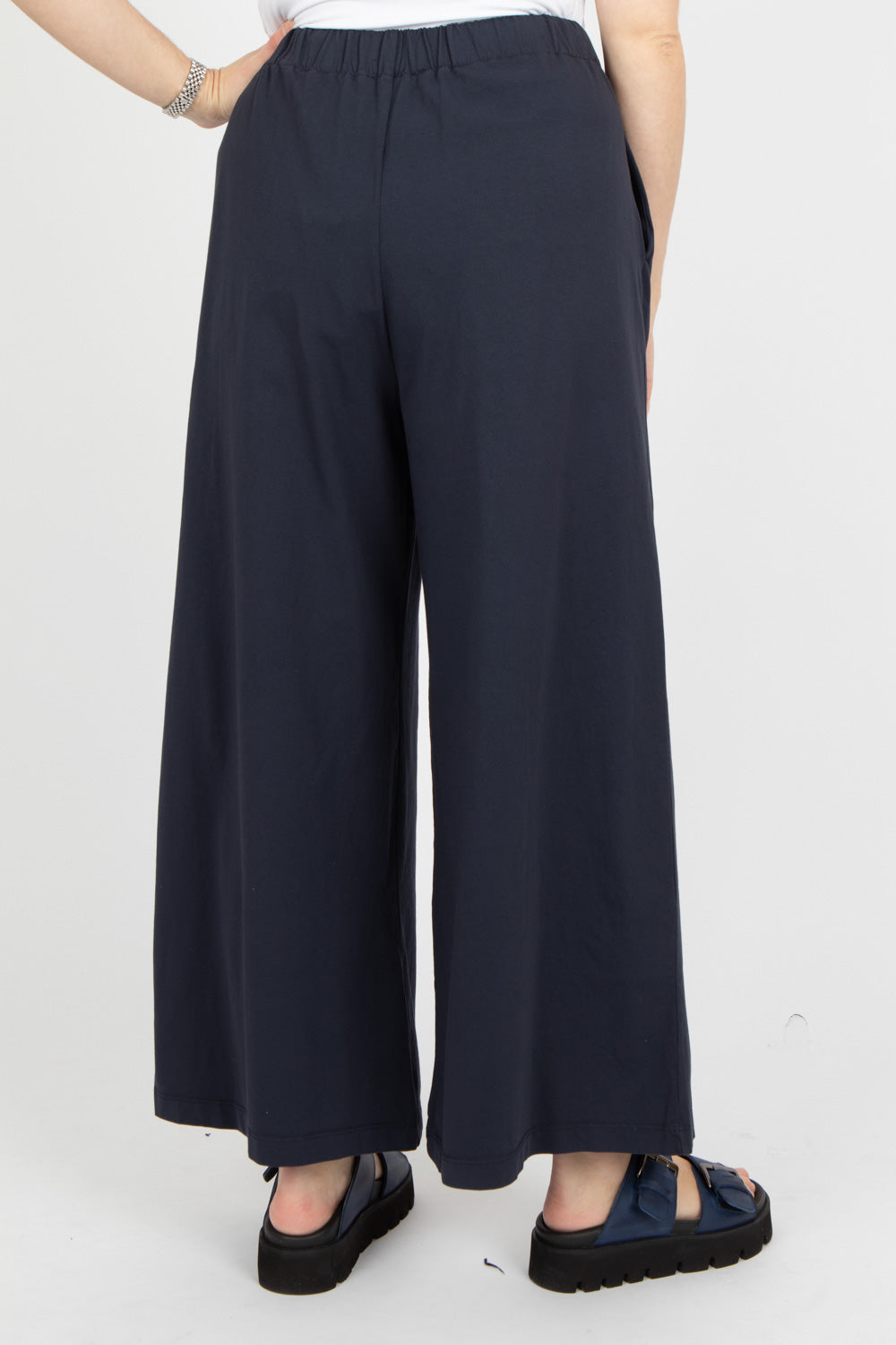 Neirami Over Loose Trousers