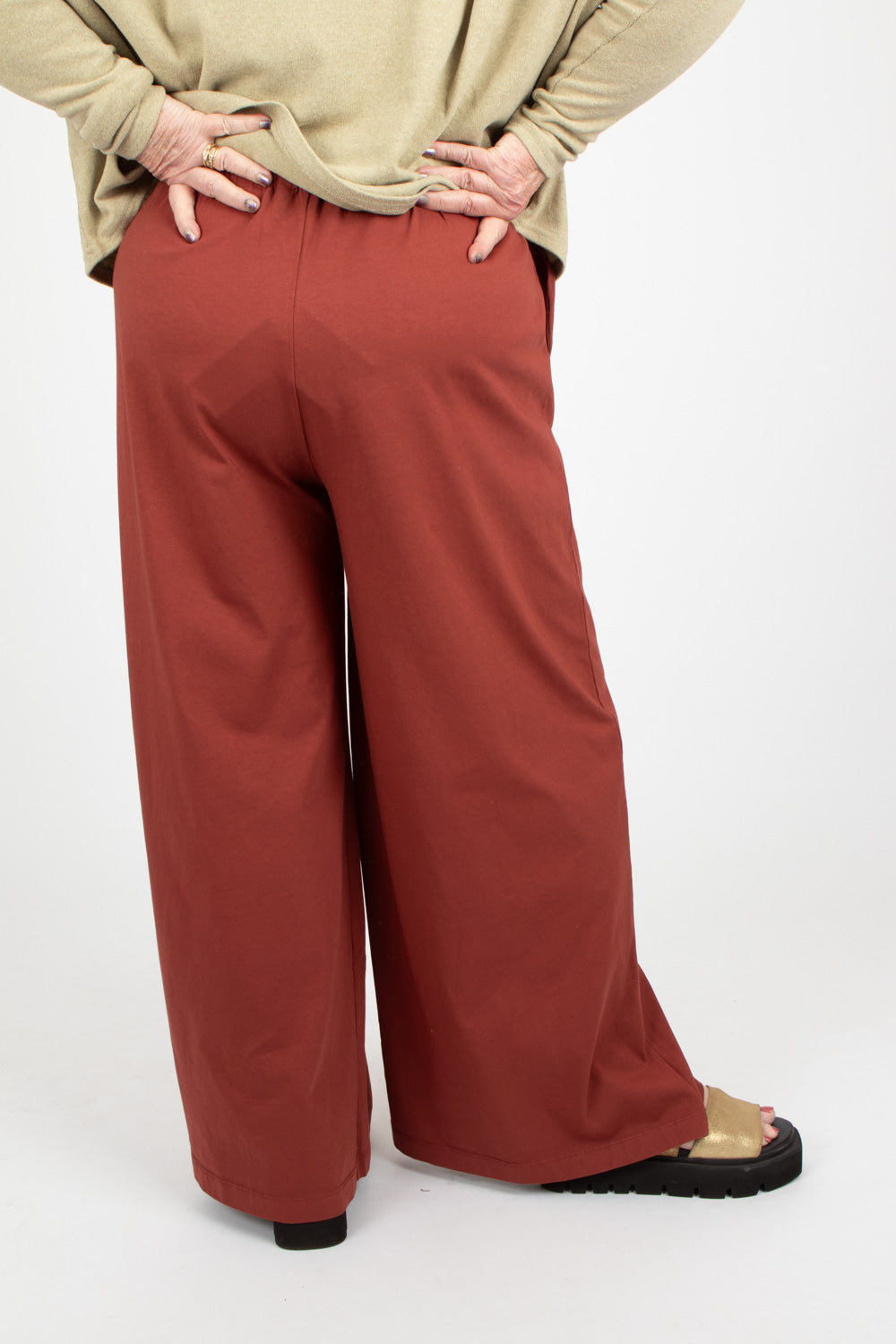 Neirami Over Loose Trousers