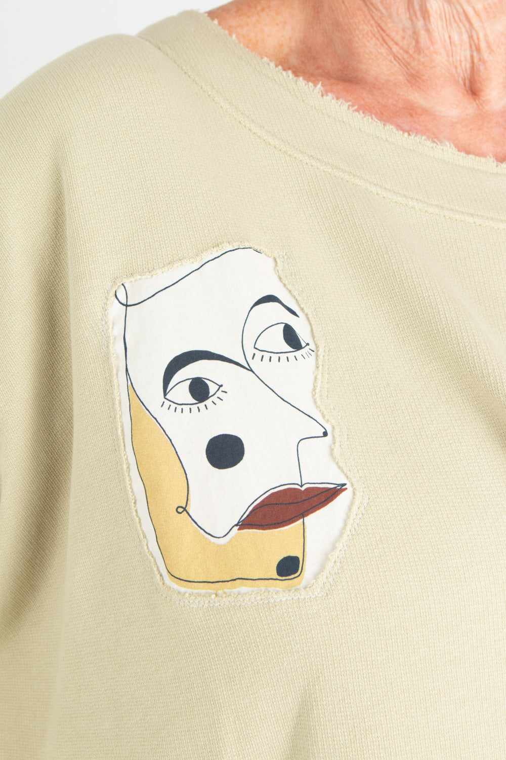 Estudio Viva Special Edition Sweater