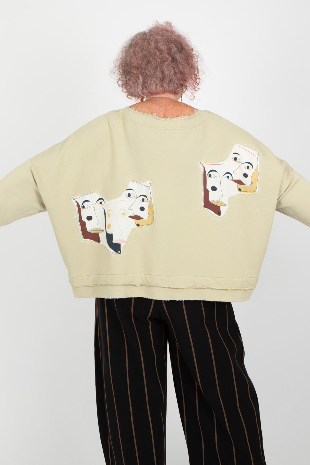 Estudio Viva Special Edition Sweater