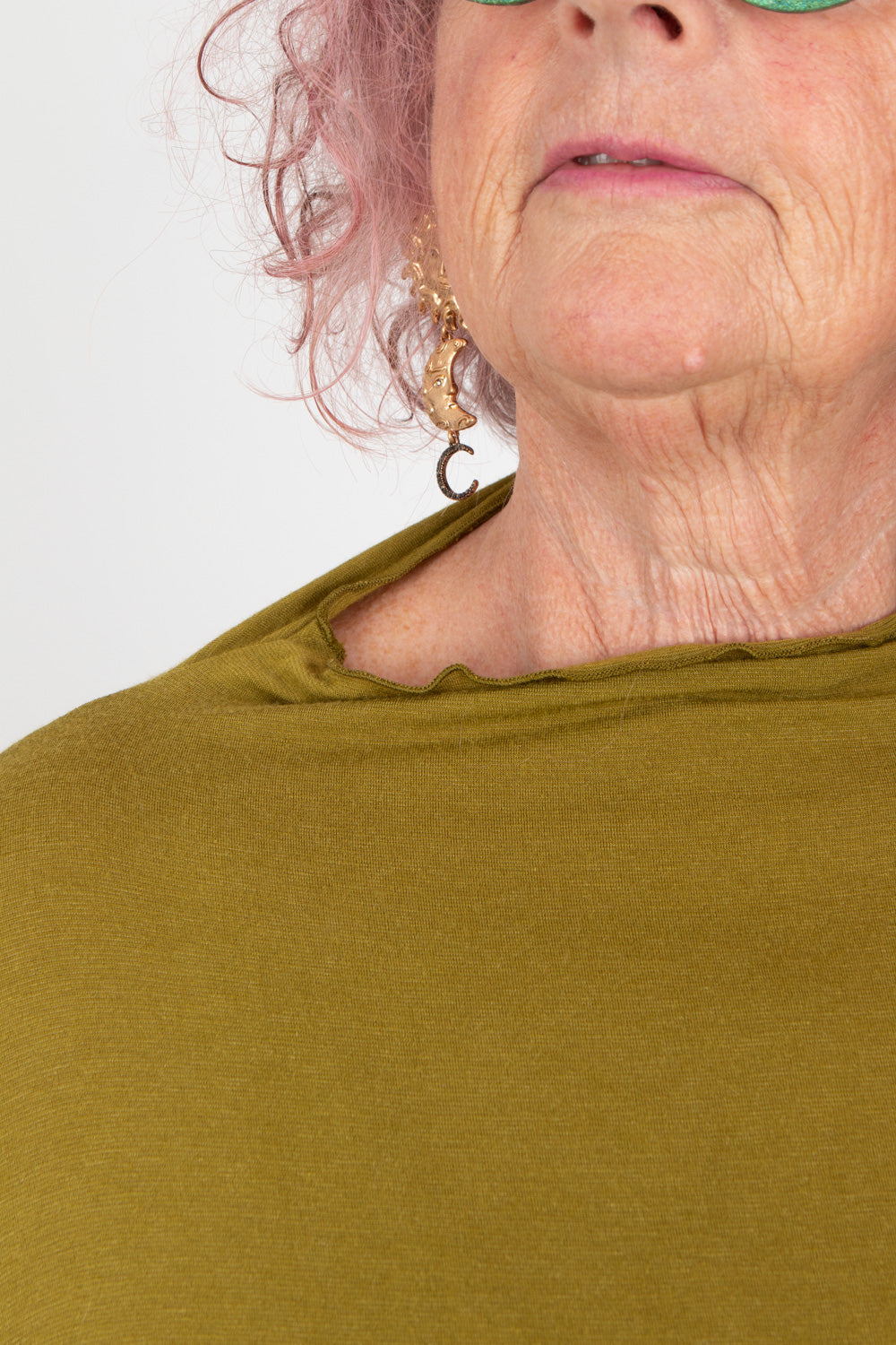 Neirami Chimney Collar Tee