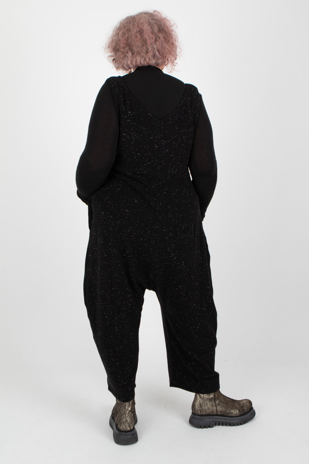 Neirami Chimney Collar Tee