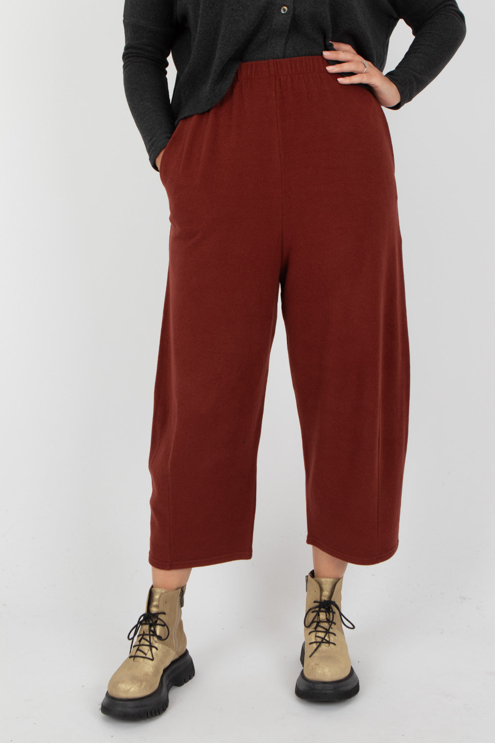 Neirami Pleated Trousers