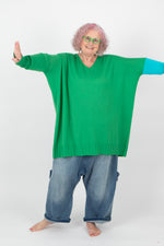 Capra Studio Luna Colourblock Pullover