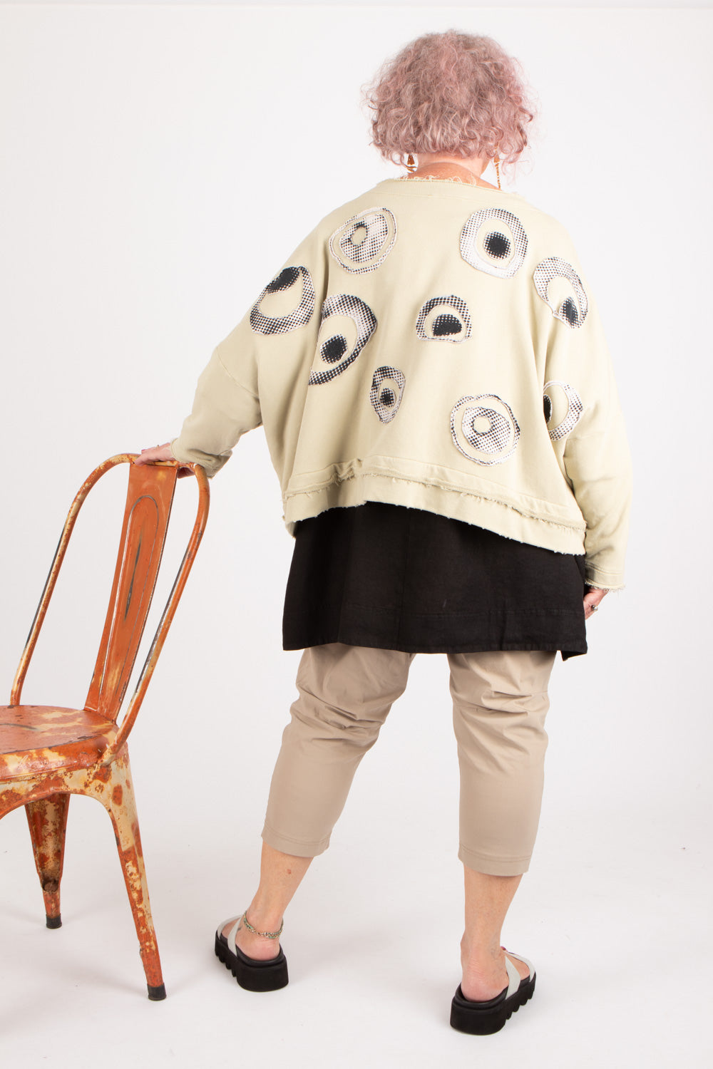 Estudio Viva Special Edition Sweater