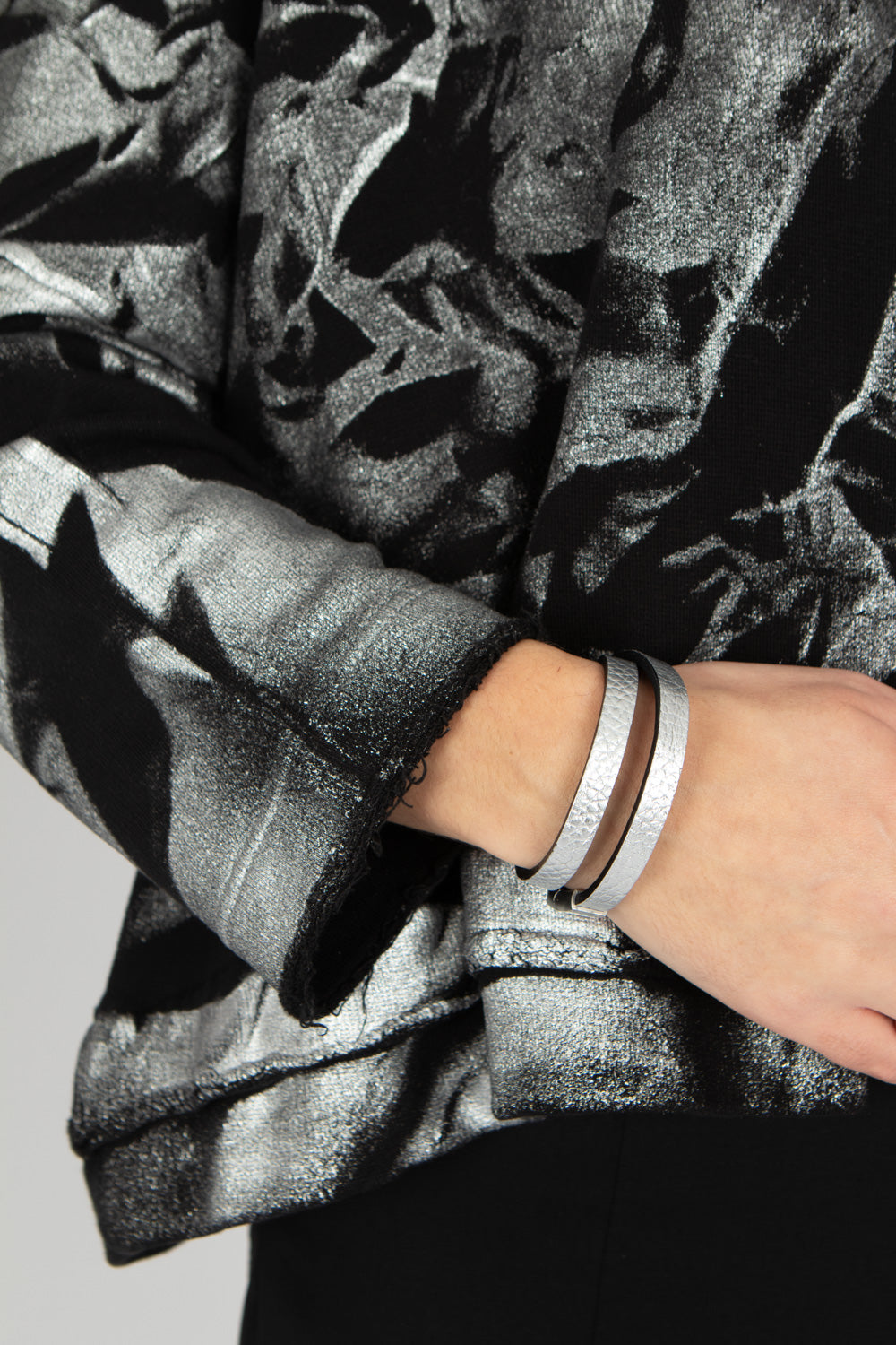 Estudio Viva Sofia Metallic Sweater