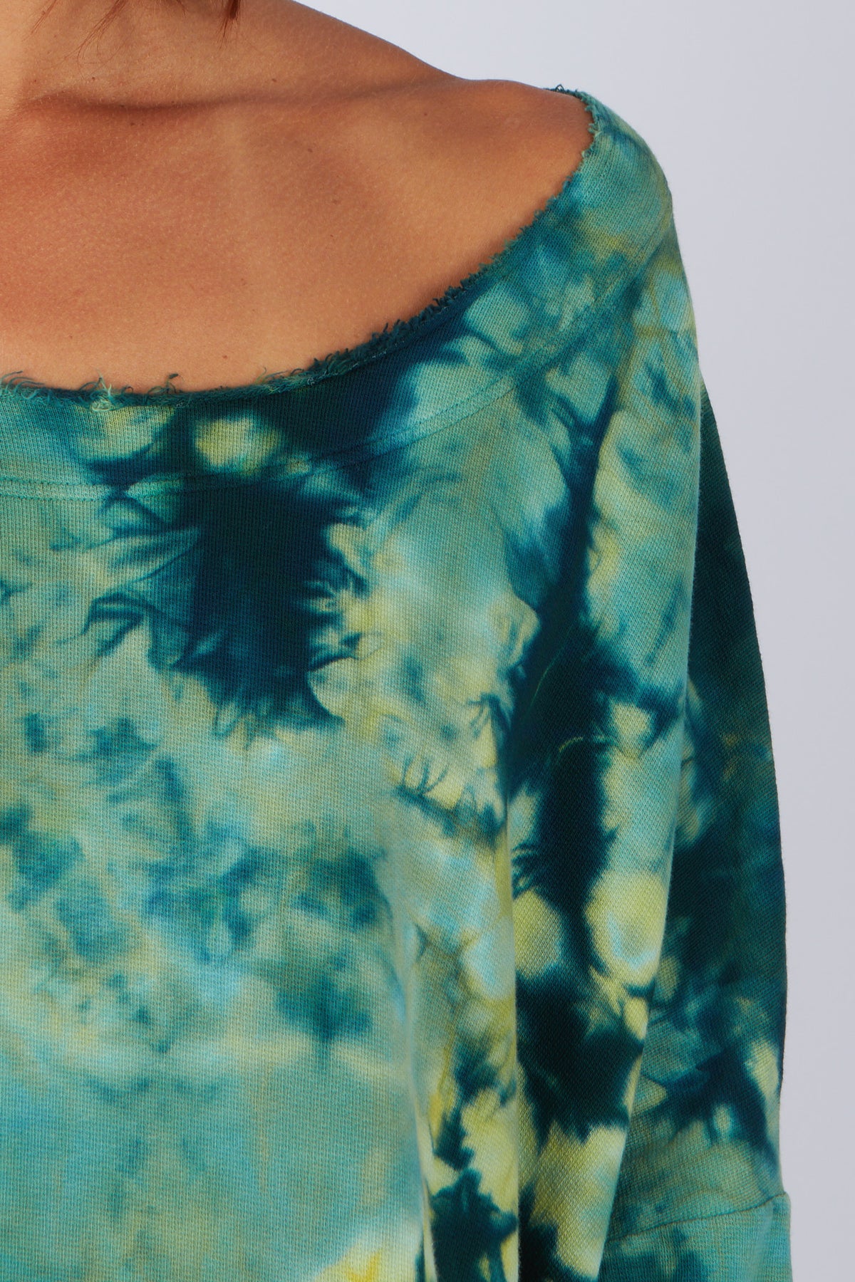 Estudio Viva Sofia Tie Dye Sweatshirt (Green Tie Dye)