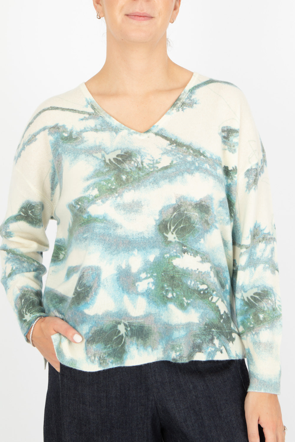 Estheme V Neck Ice Pullover