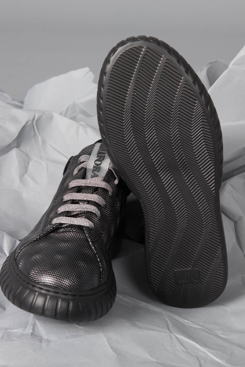 Andia Fora Zoe Cut Sneaker