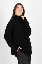 Capra Studio Juno Pullover