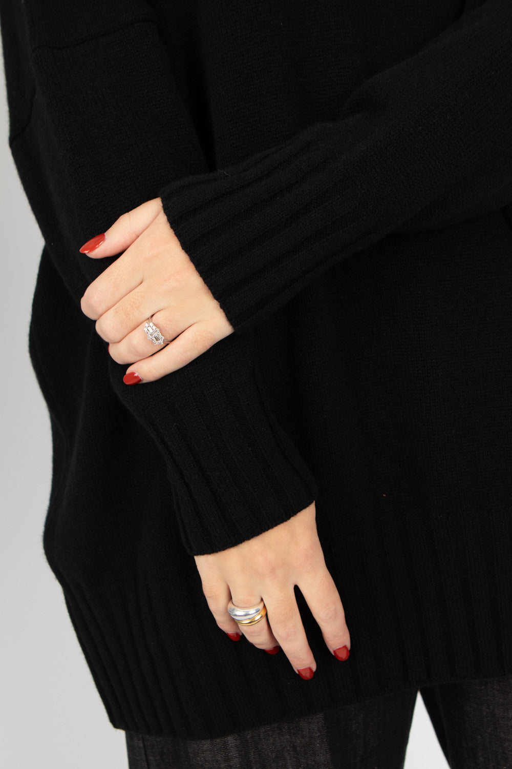 Capra Studio Juno Pullover