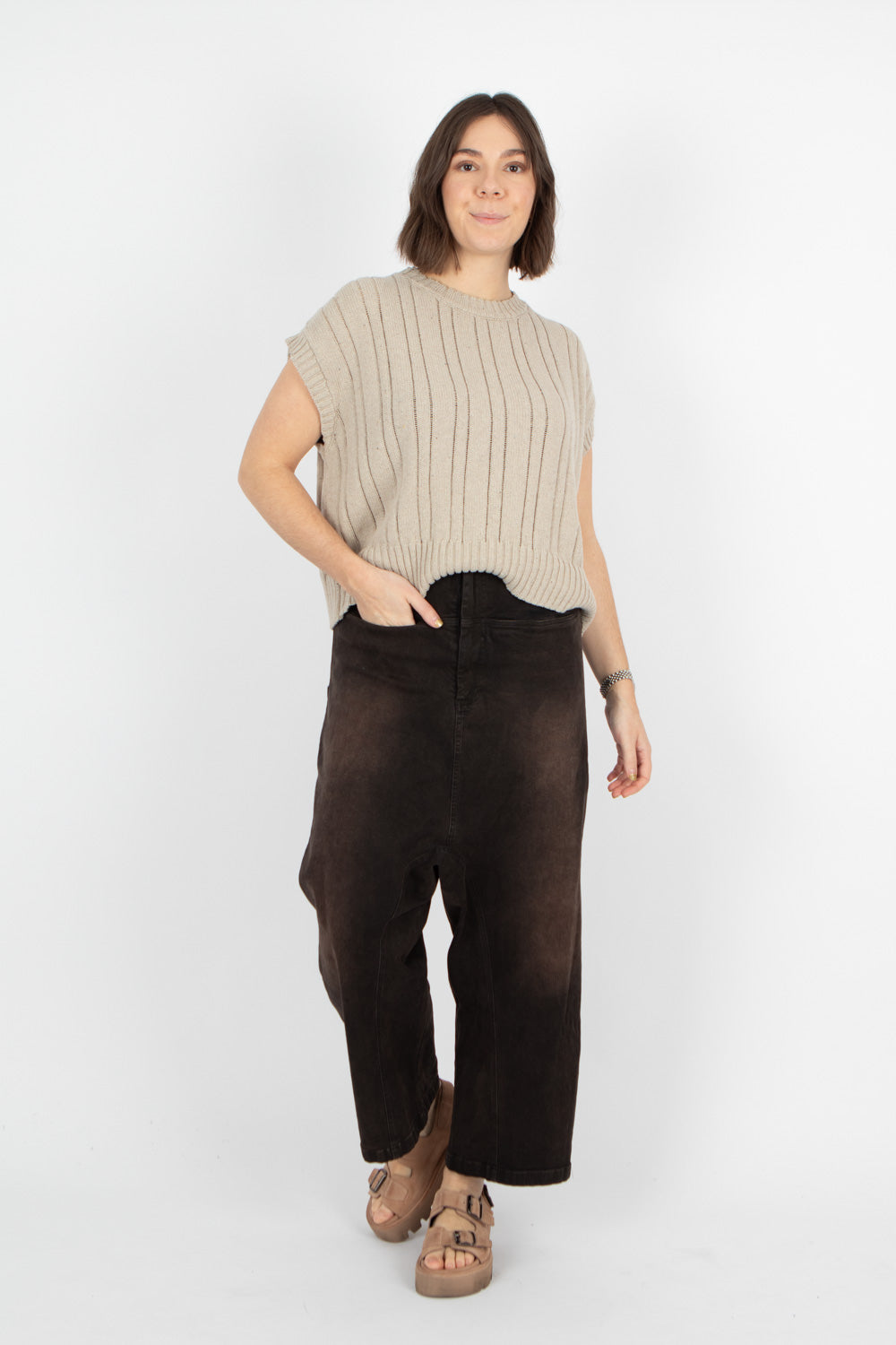 Neirami Sleeveless Knit