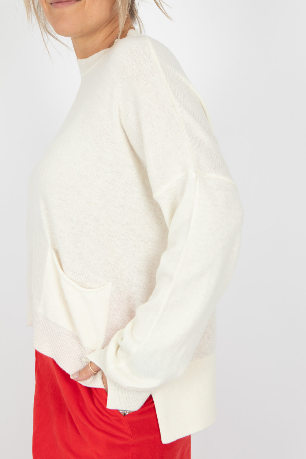 Neirami Pocket Sweater