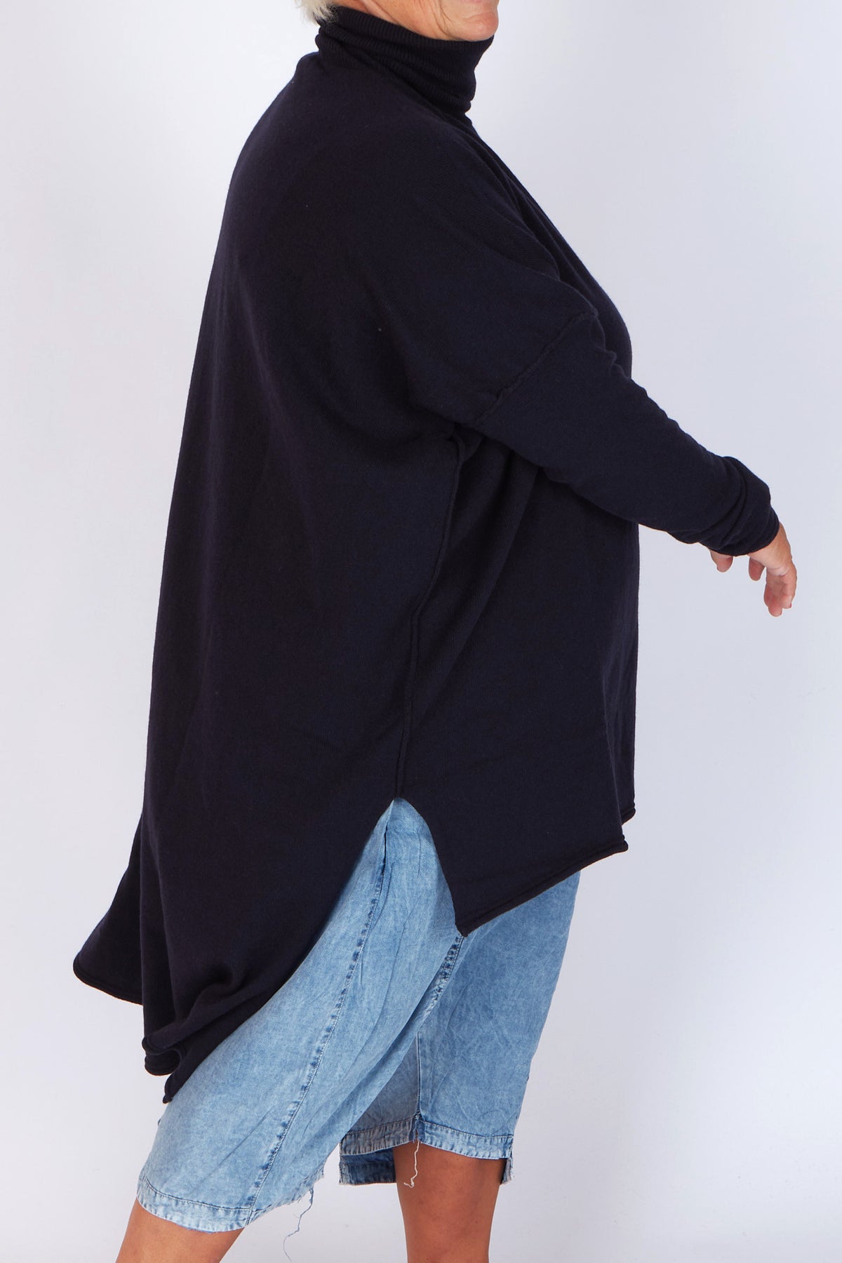 Capra Studio Cassia Pullover