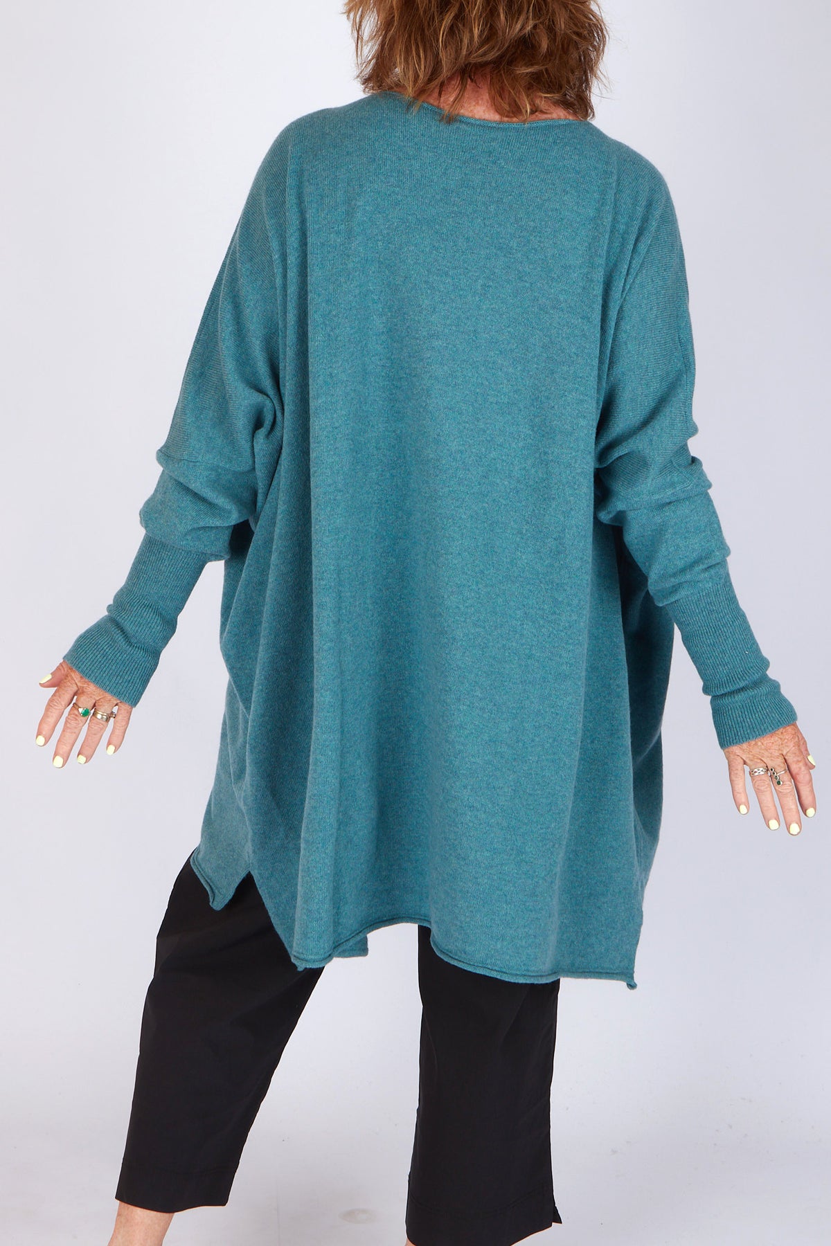 Capra Studio Ruby Pullover