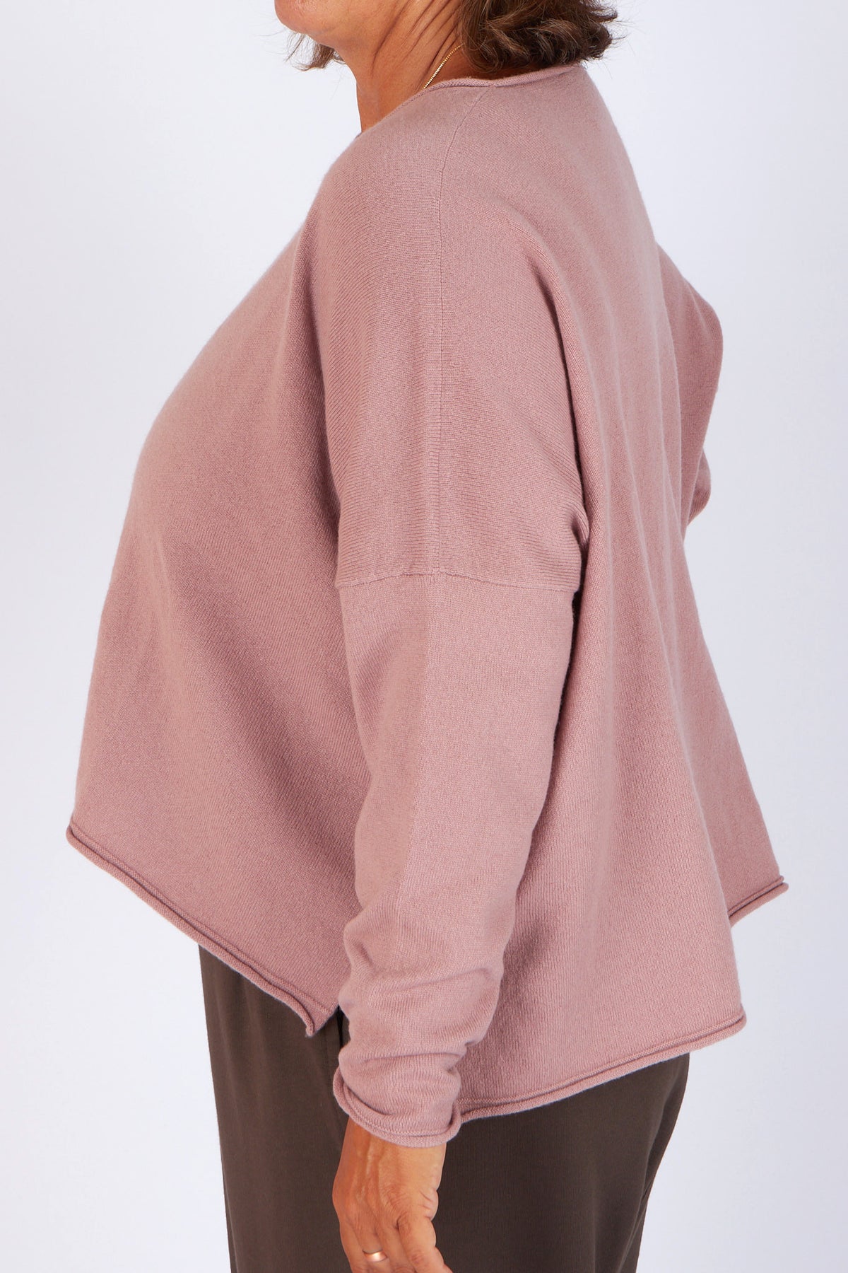 Capra Studio Una Short Pullover