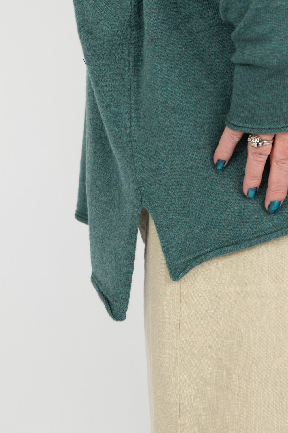 Capra Studio Mira Pullover