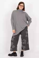 Capra Studio Juno Pullover