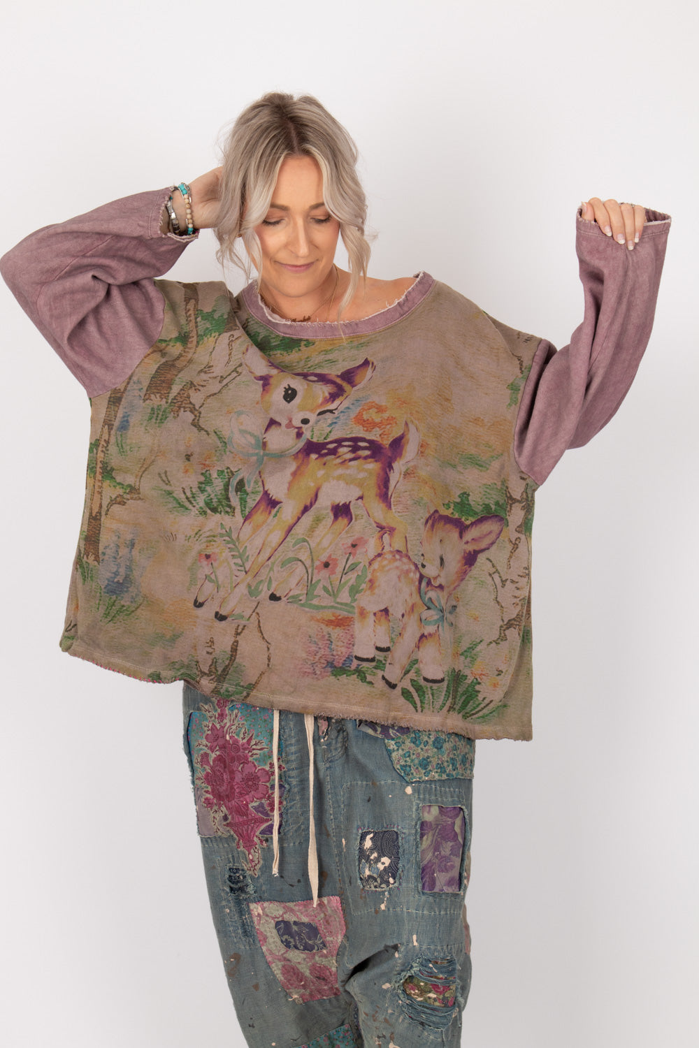 Magnolia Pearl Dama Dama Hermosa Sweatshirt