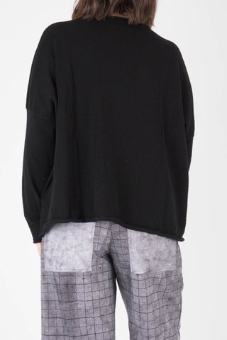 Capra Studio Una Short Pullover