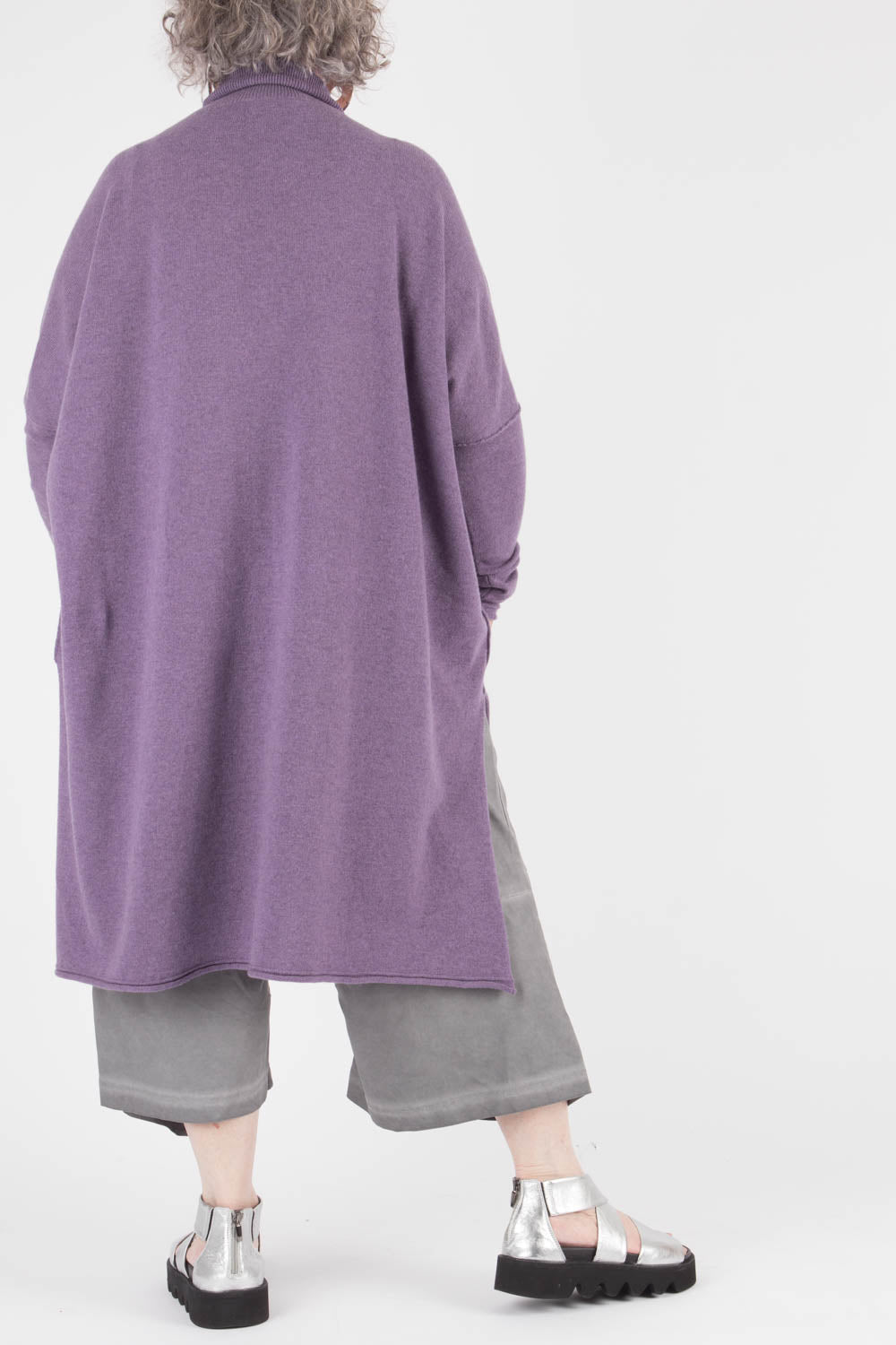 Capra Studio Cassia Pullover