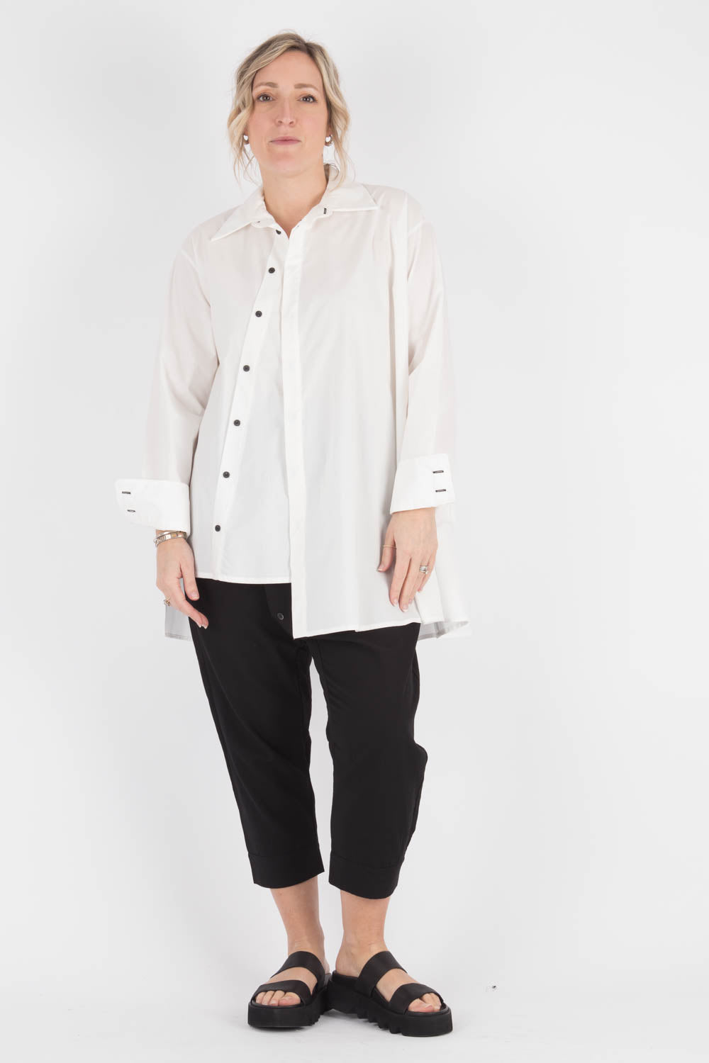 WENDYKEI Diagonal Button Shirt