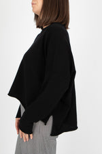 Capra Studio Una Short Pullover