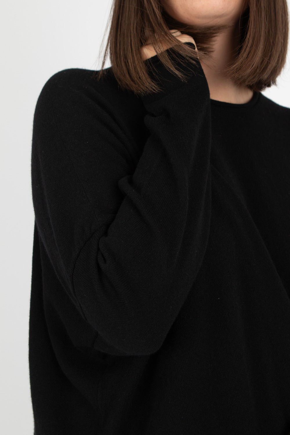 Capra Studio Una Short Pullover