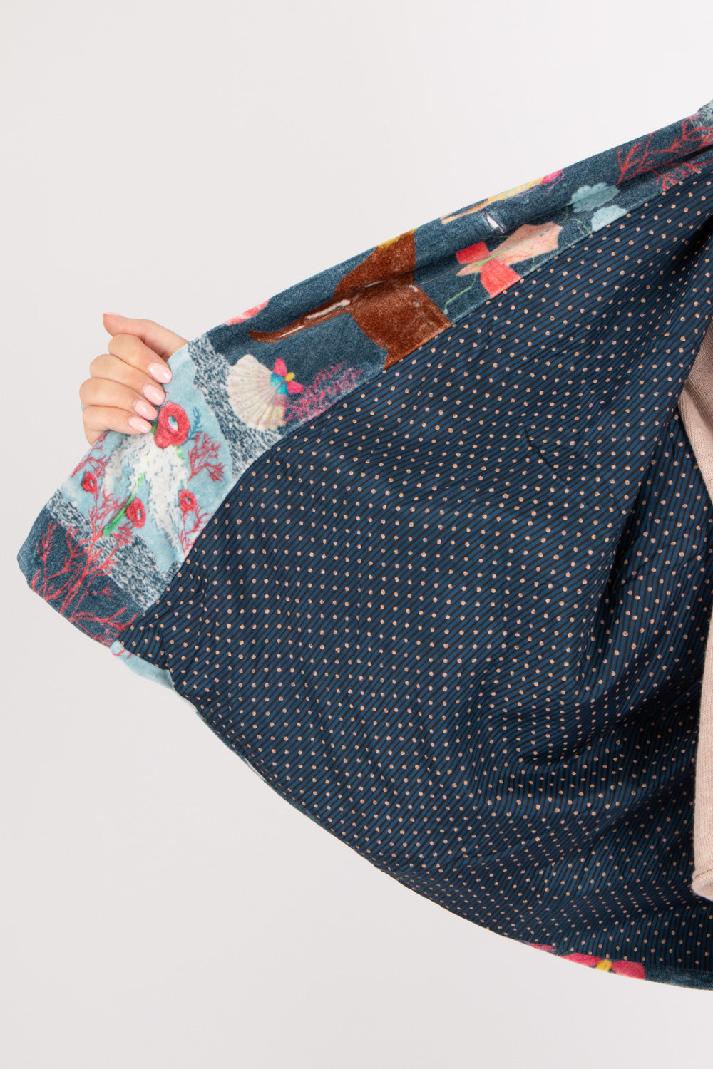 Yavi Siania Jacket