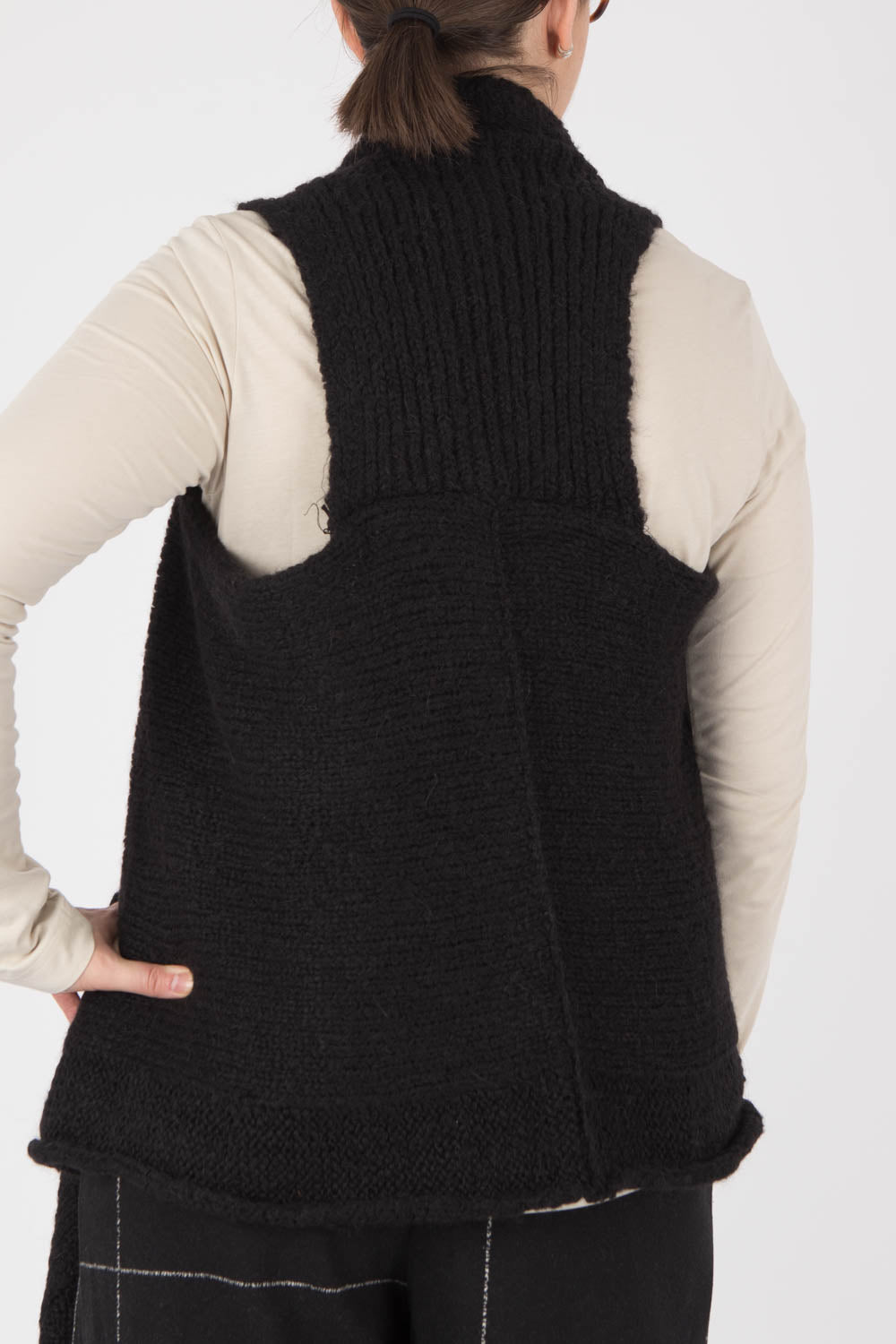 StudioB3 Lisara Knit Gilet