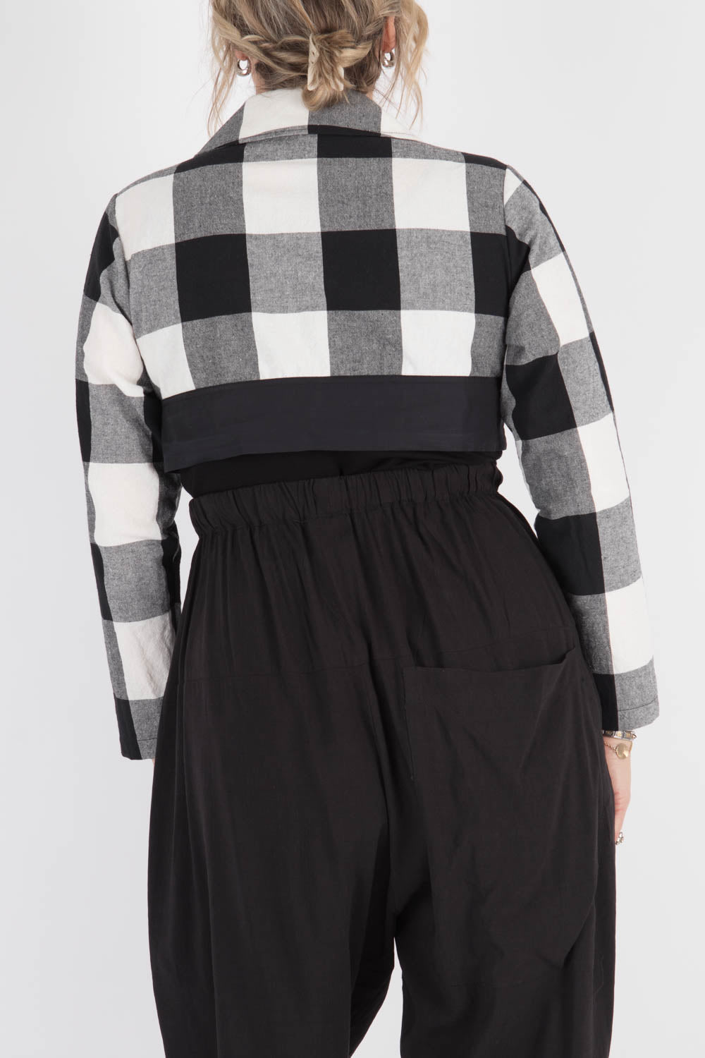 WENDYKEI Checked Crop Shirt