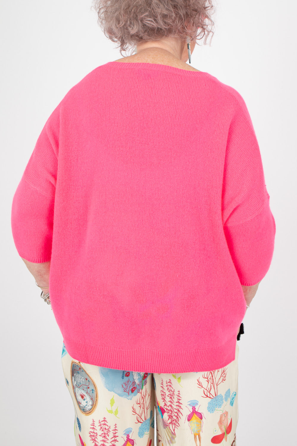 Estheme V-Neck Pullover