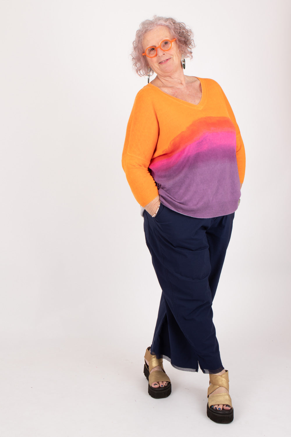 Estheme Sunset V-Neck Pullover