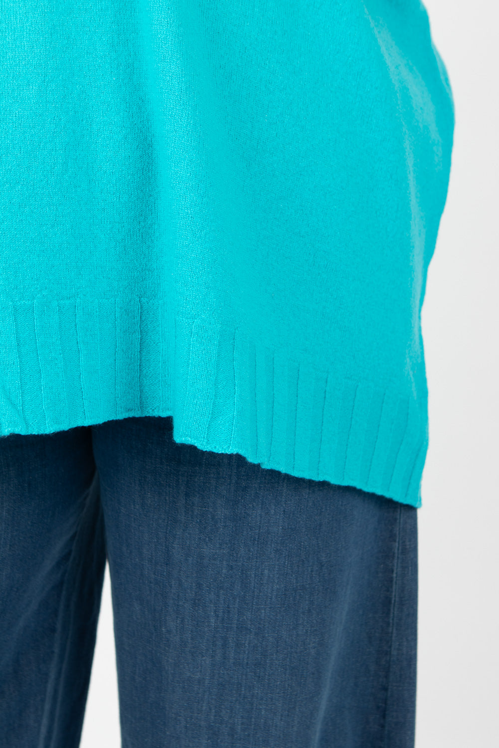 Capra Studio Luna Colourblock Pullover