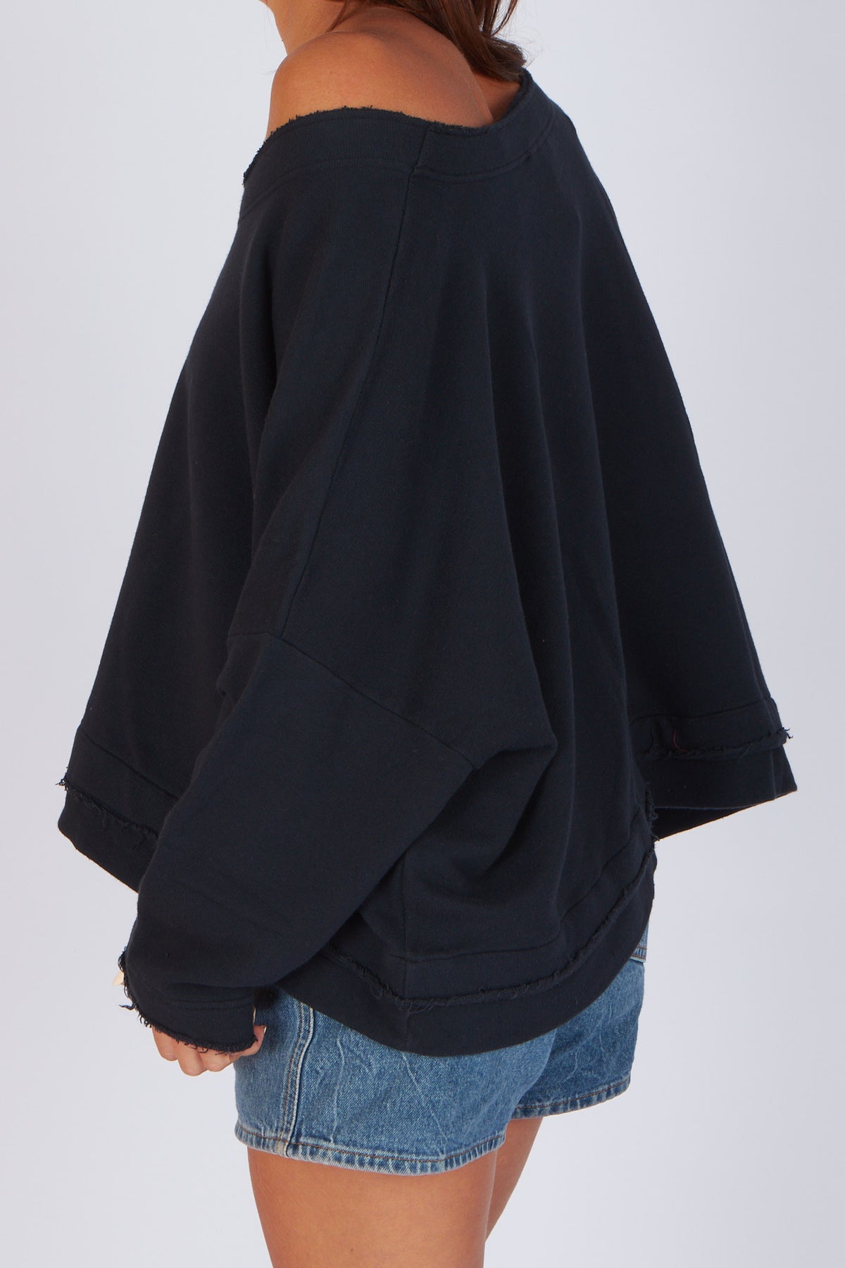 Estudio Viva Sofia Star Sweatshirt (Black)