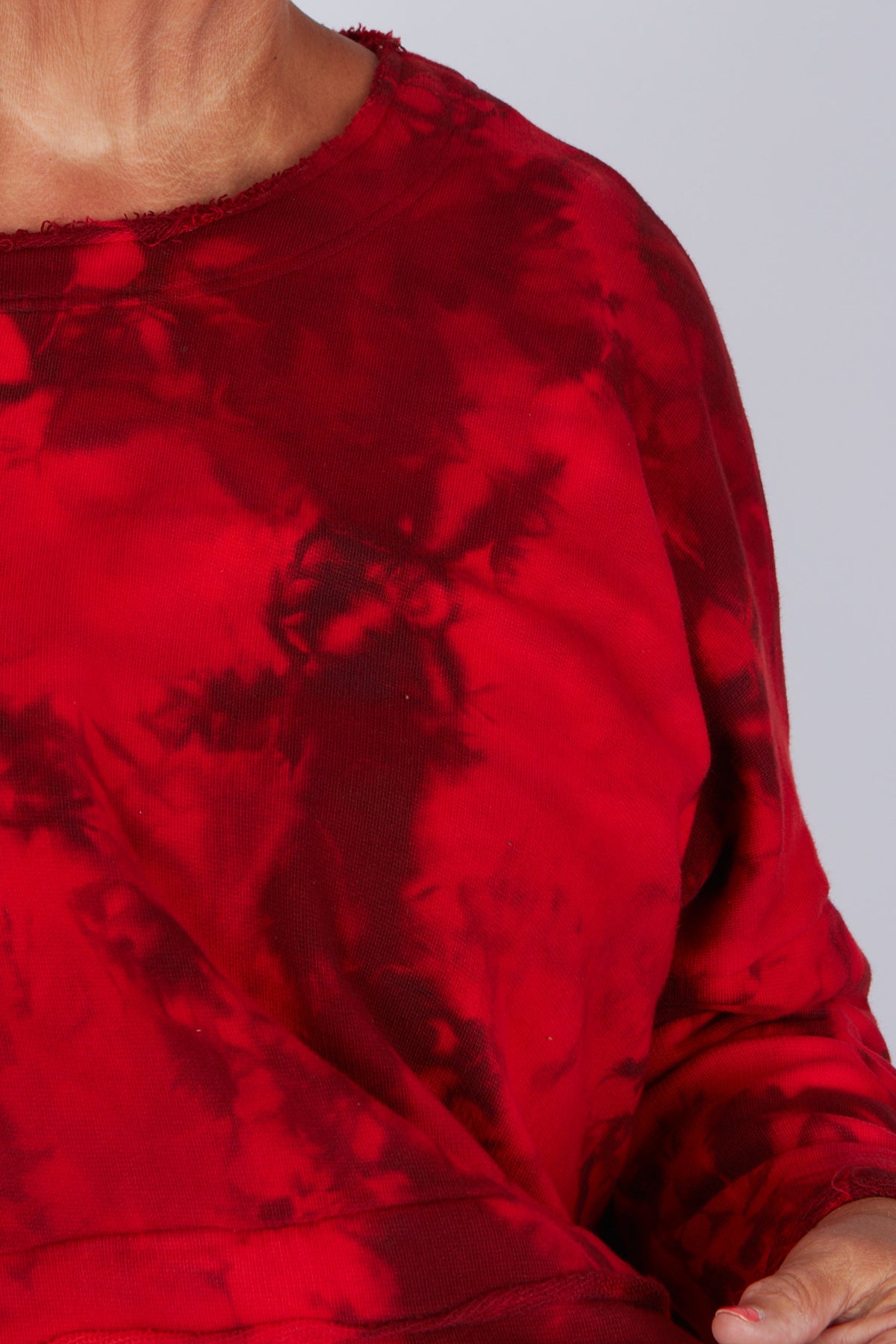 Estudio Viva Sofia Tie Dye Sweatshirt (Red Tie Dye)