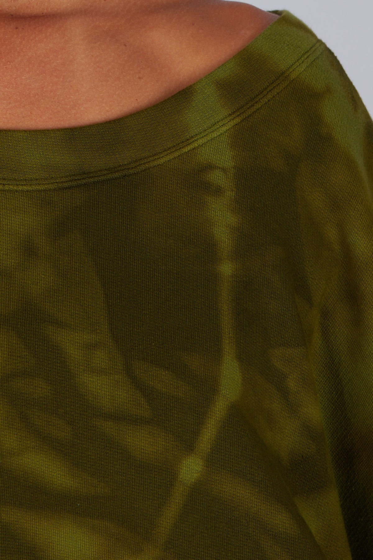 Estudio Viva Catarina Tie Dye Sweater (Khaki Tie Dye)