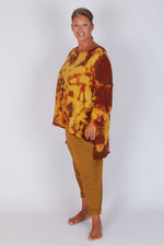 Estudio Viva Catarina Tie Dye Sweater (Orange Dye)