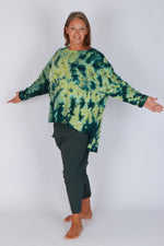 Estudio Viva Catarina Tie Dye Sweater (Green Dye)