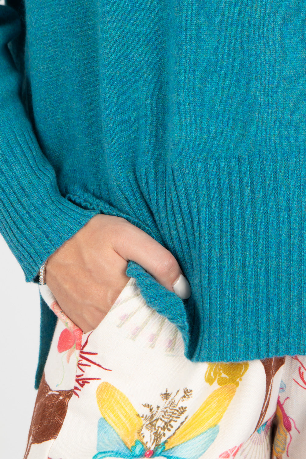 Estheme Wide Rib V Pullover
