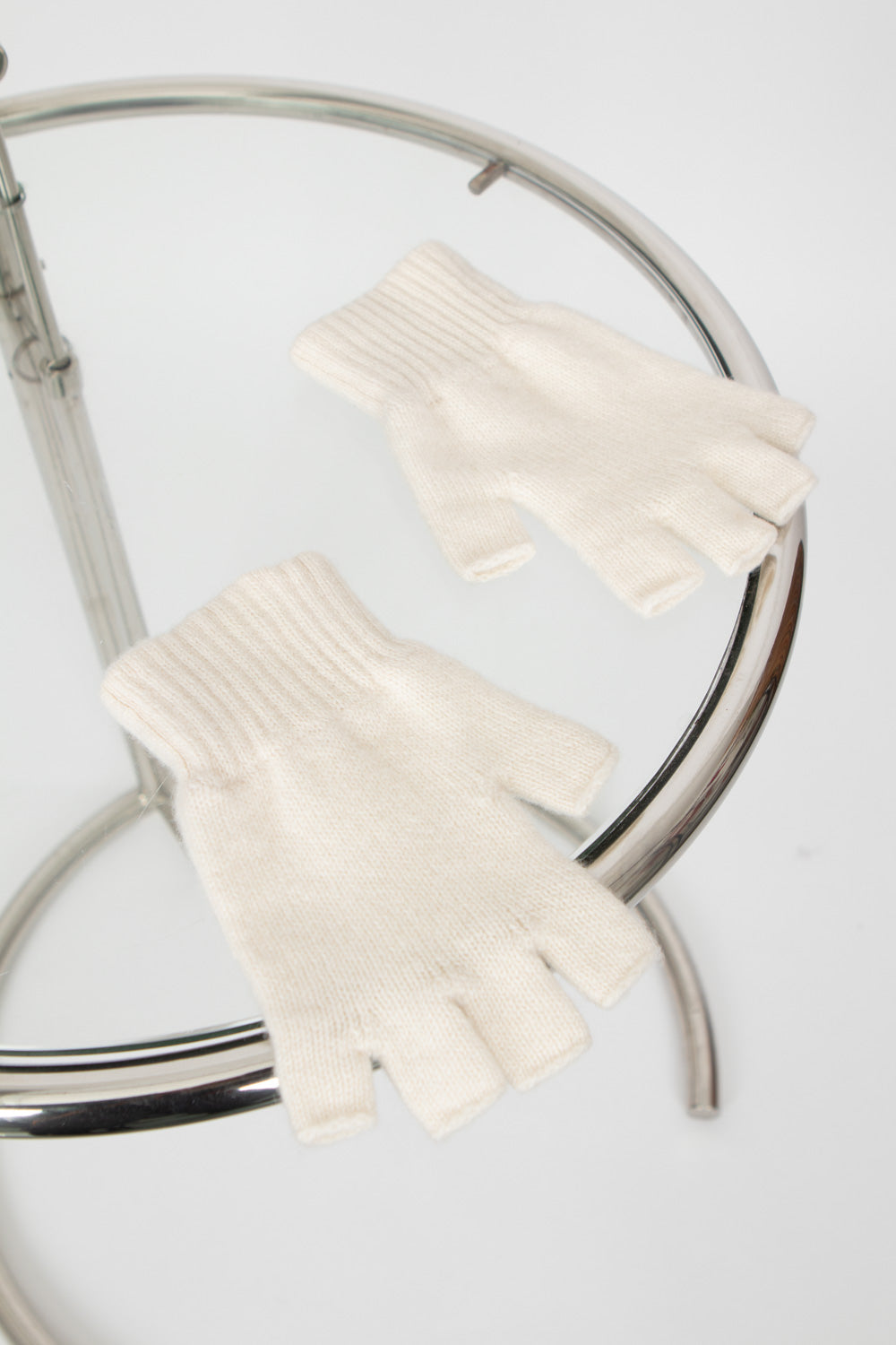 Capra Studio Vio Fingerless Glove