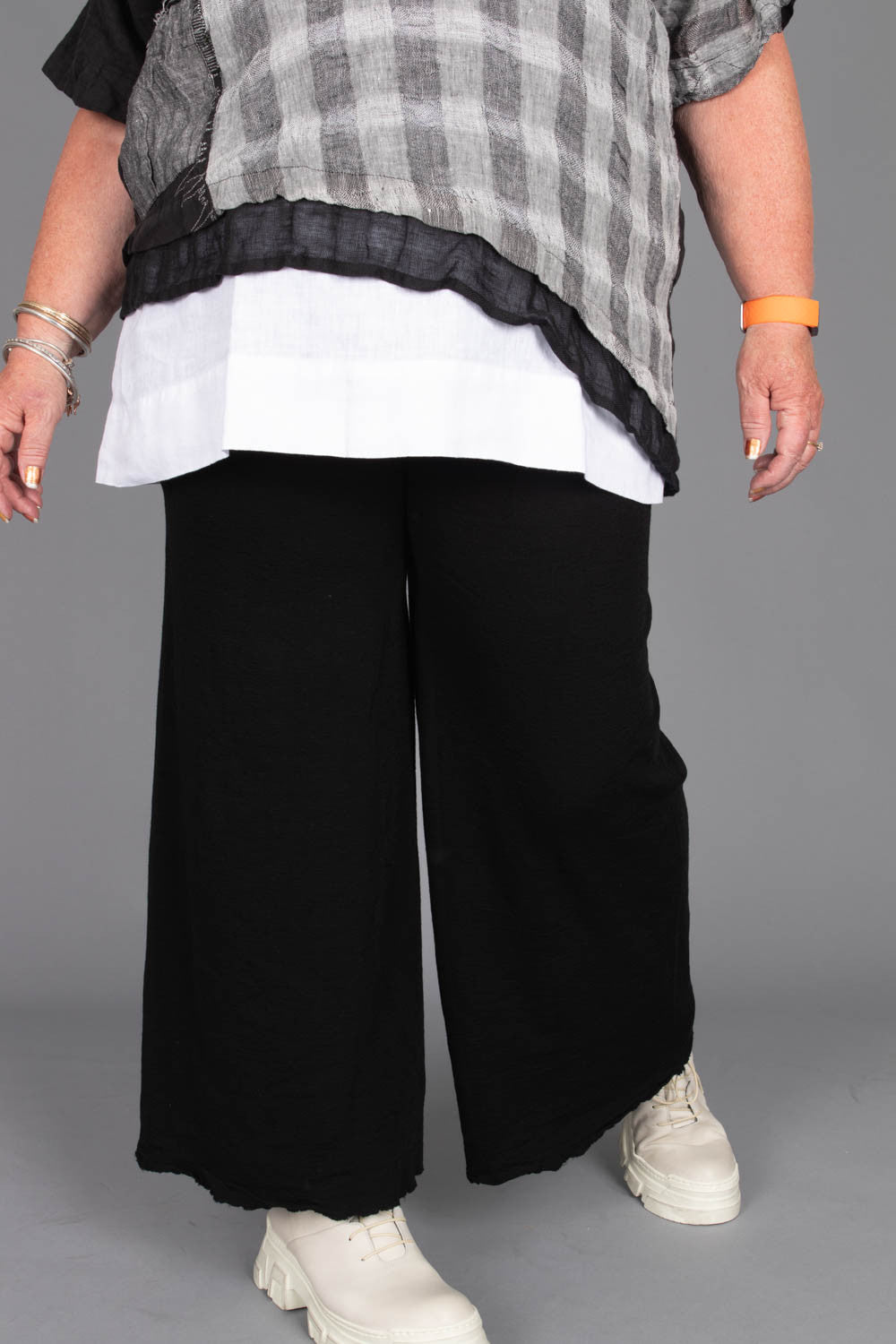 By Basics Wide Leg Trouser