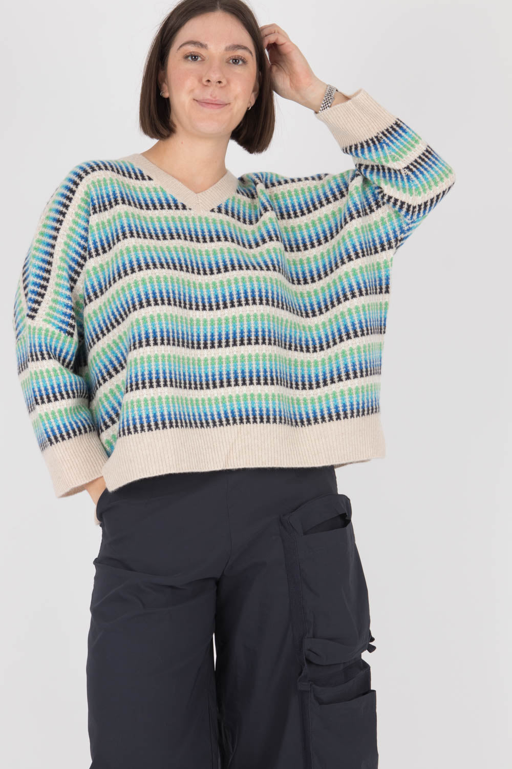 Estheme Fantasy V Neck Cashmere Pullover