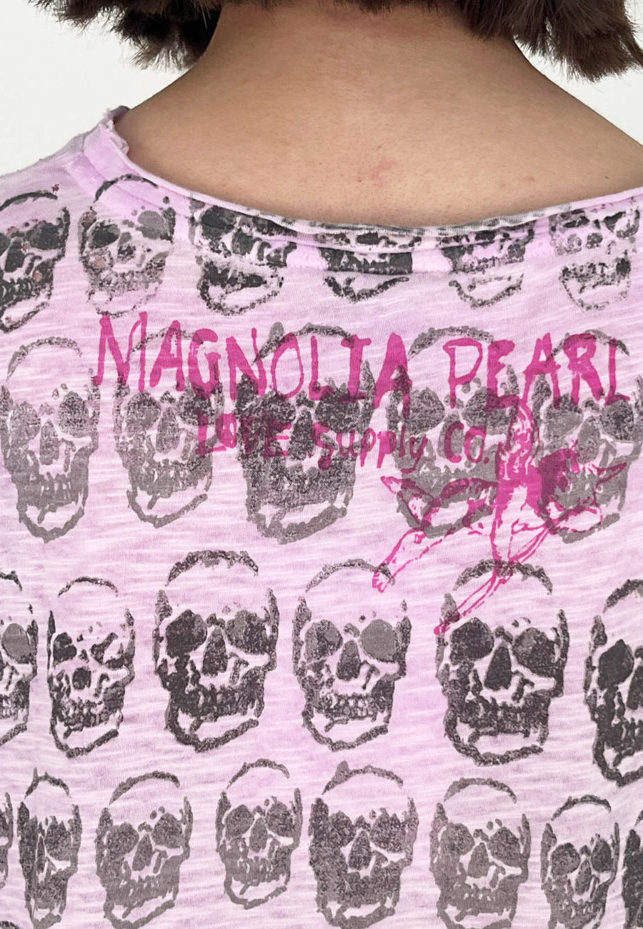 Magnolia Pearl Skulls T