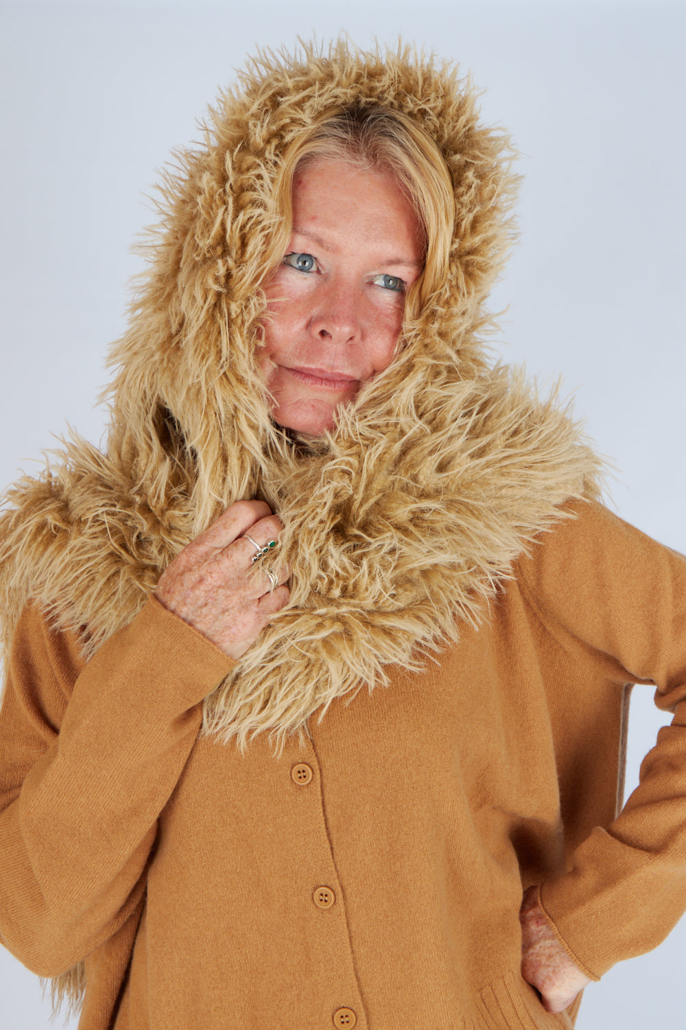 Rundholz Dip Hood