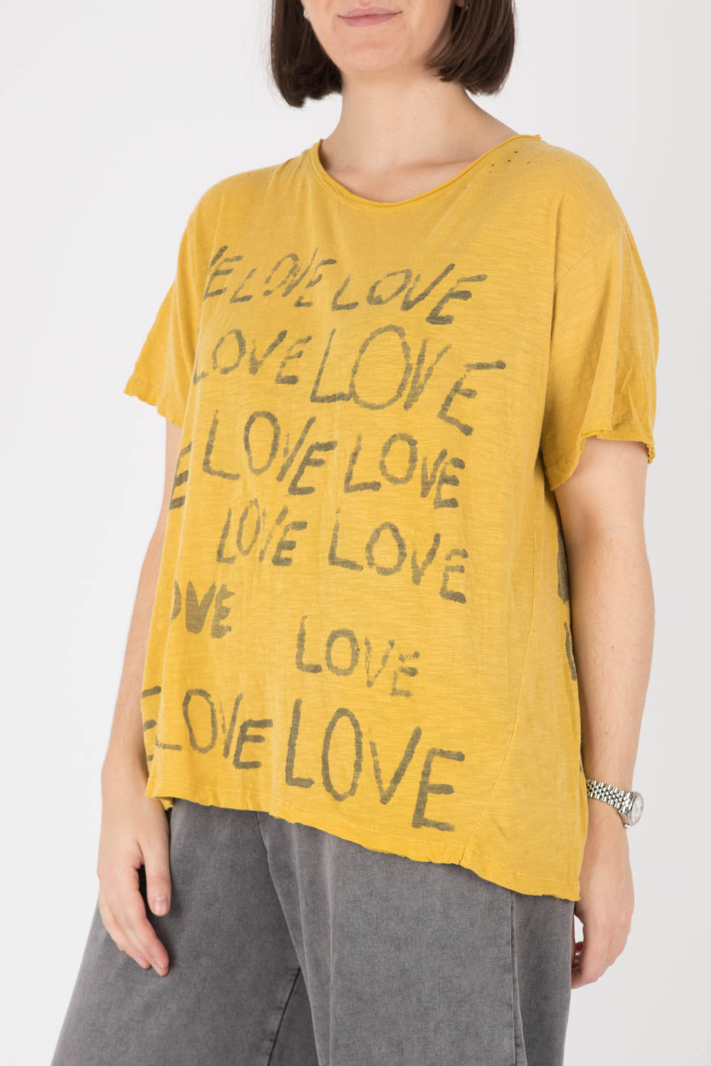 Magnolia Pearl Love Amor T-Shirt