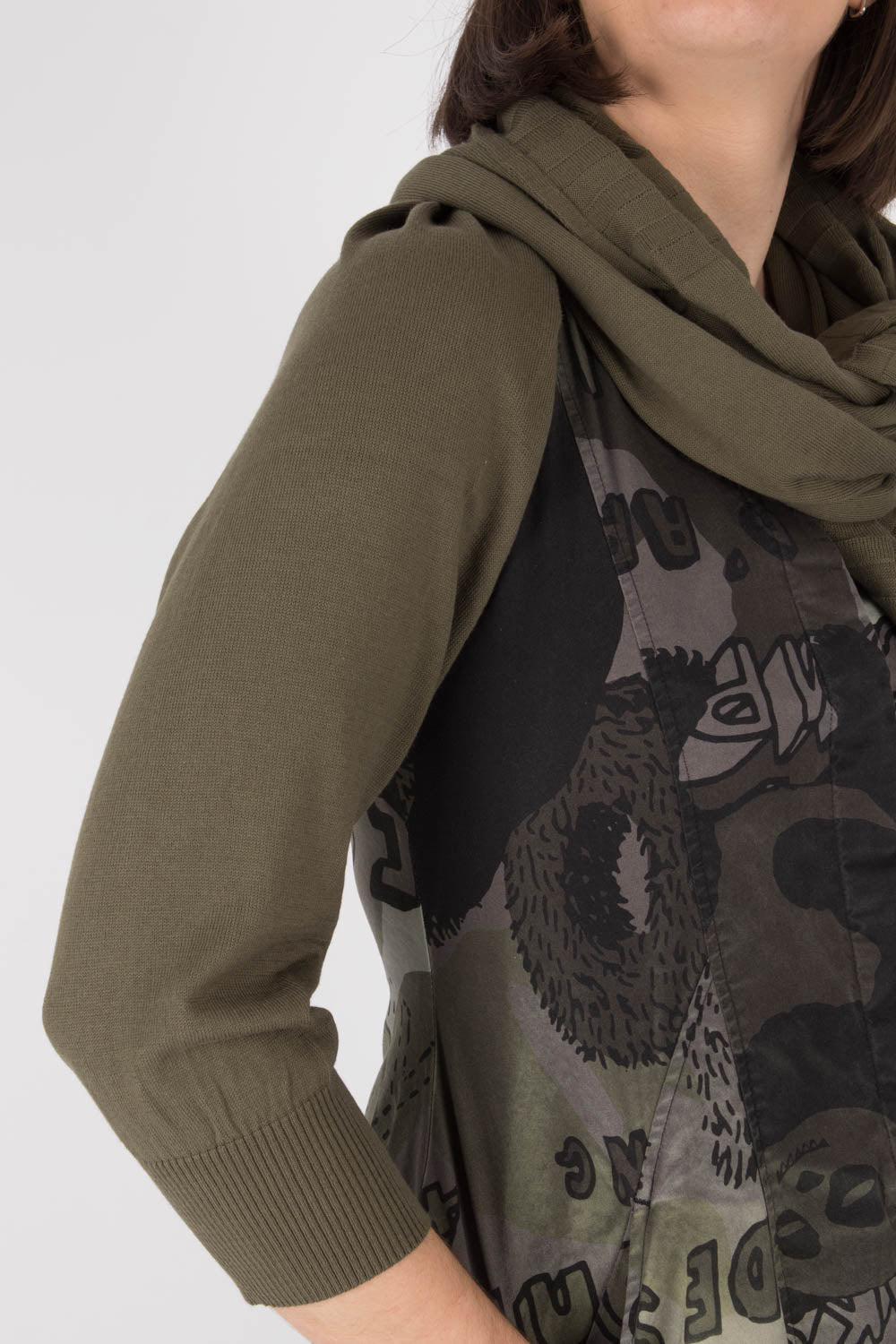 StudioB3 Avorio One-Sleeve Scarf