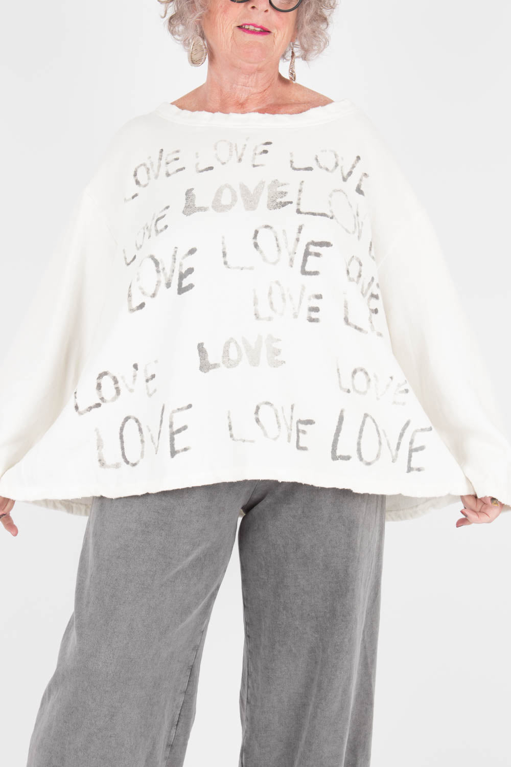 Magnolia Pearl Love Amor Nago Sweatshirt