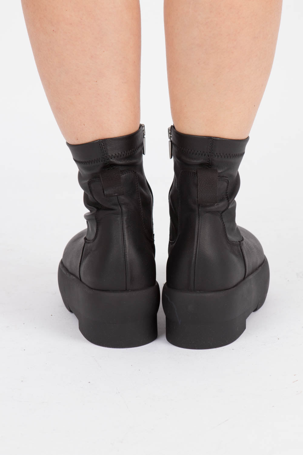 Lofina Boots