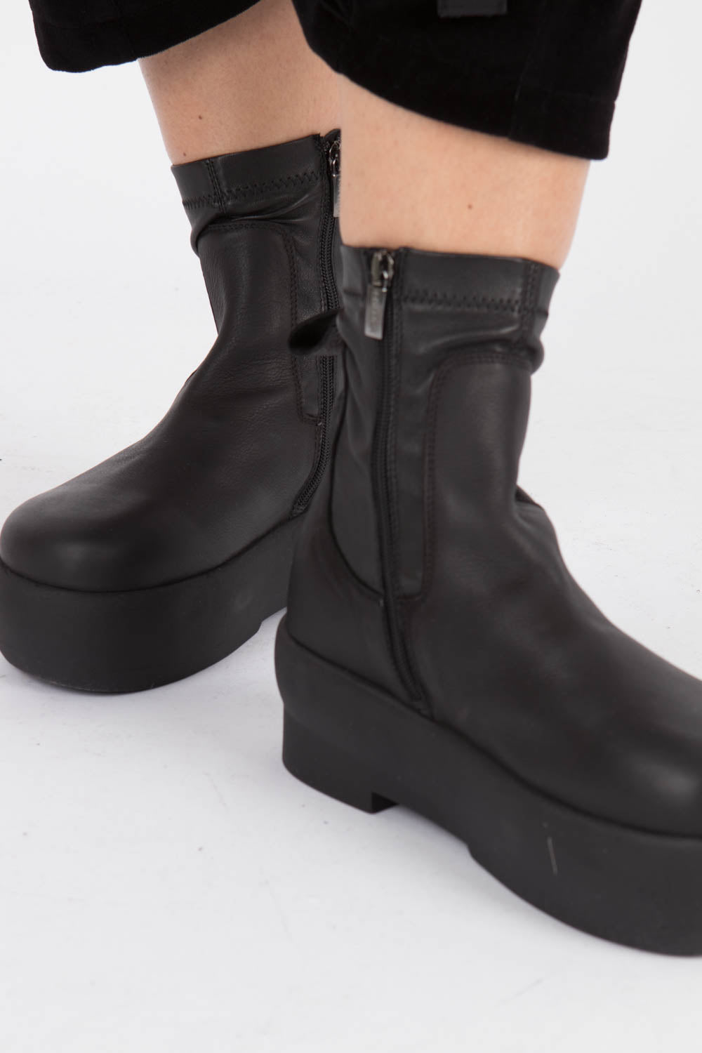 Lofina Boots